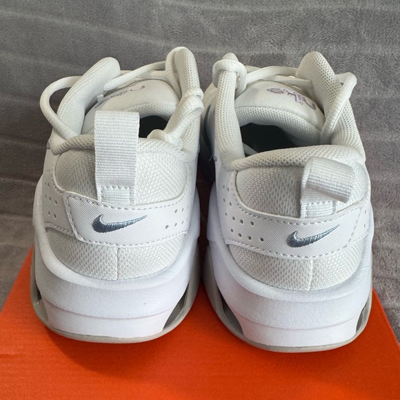 Nike Women’s Zoom Bella 6 White/LT Armory Blue DR5720-106 Size 9.5 - Picture 6 of 9